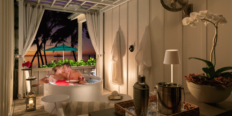 WaterfrontTub1 WaterfrontTub1
