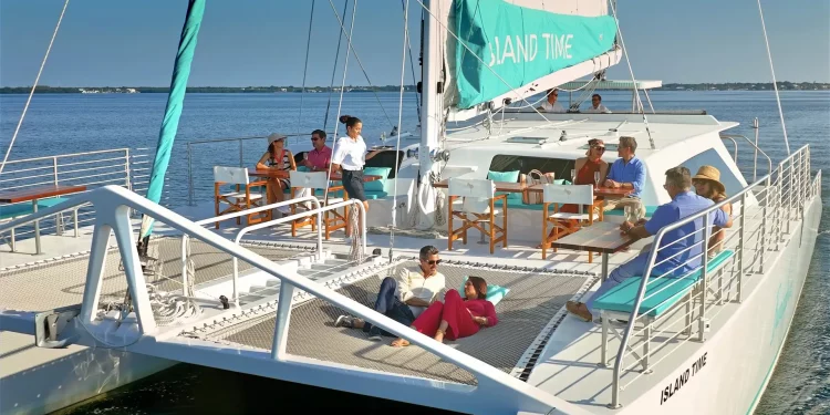 CatamaranBoard people on a catamaran