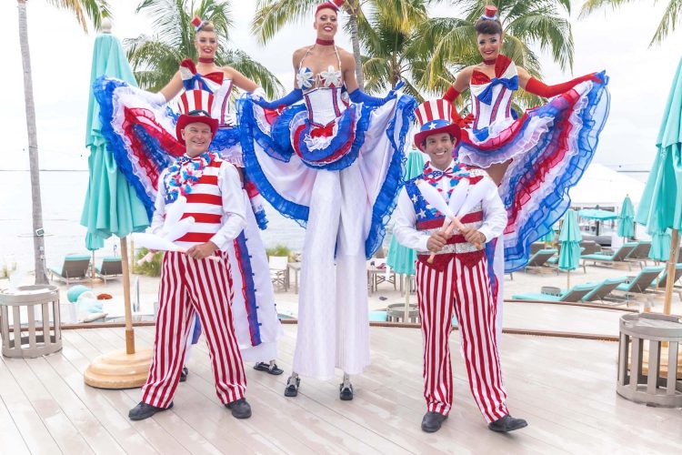 Stiltwalkers-and-Jugglers Stiltwalkers-and-Jugglers